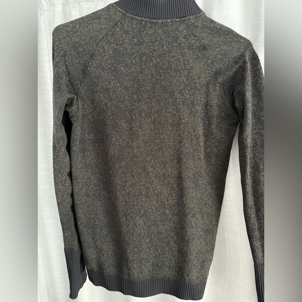 Lululemon Jacket - Picture 4 of 4